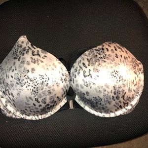 Leopard bra